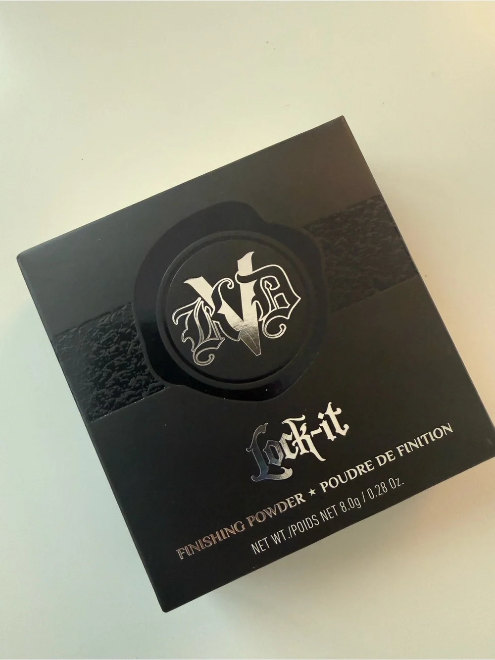 Kat Von D Lock-It Finishing Powder -LIGHT